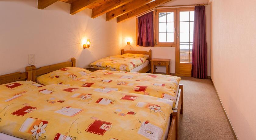 Familienhotel Garni Sporting Bettmeralp Room photo